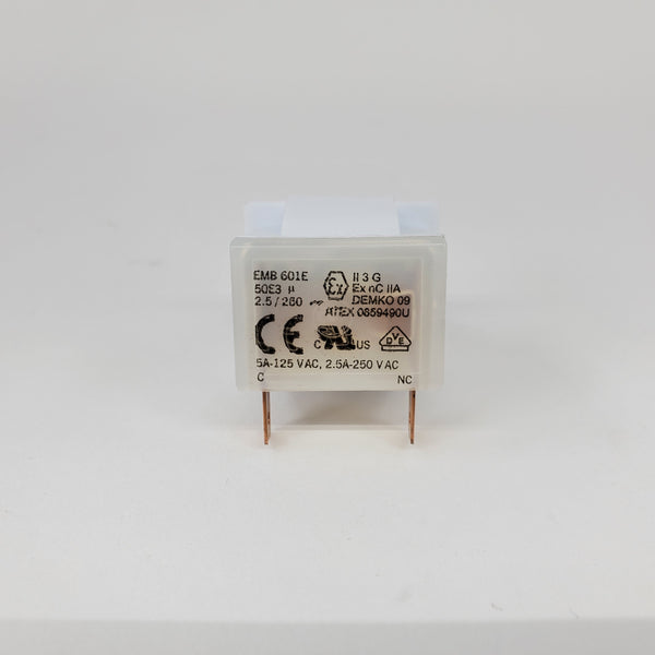 Door switch Refrigerator & Freezer Switches 5304520495 Frigidaire (OEM) Refrigerator & Freezer Frigidaire