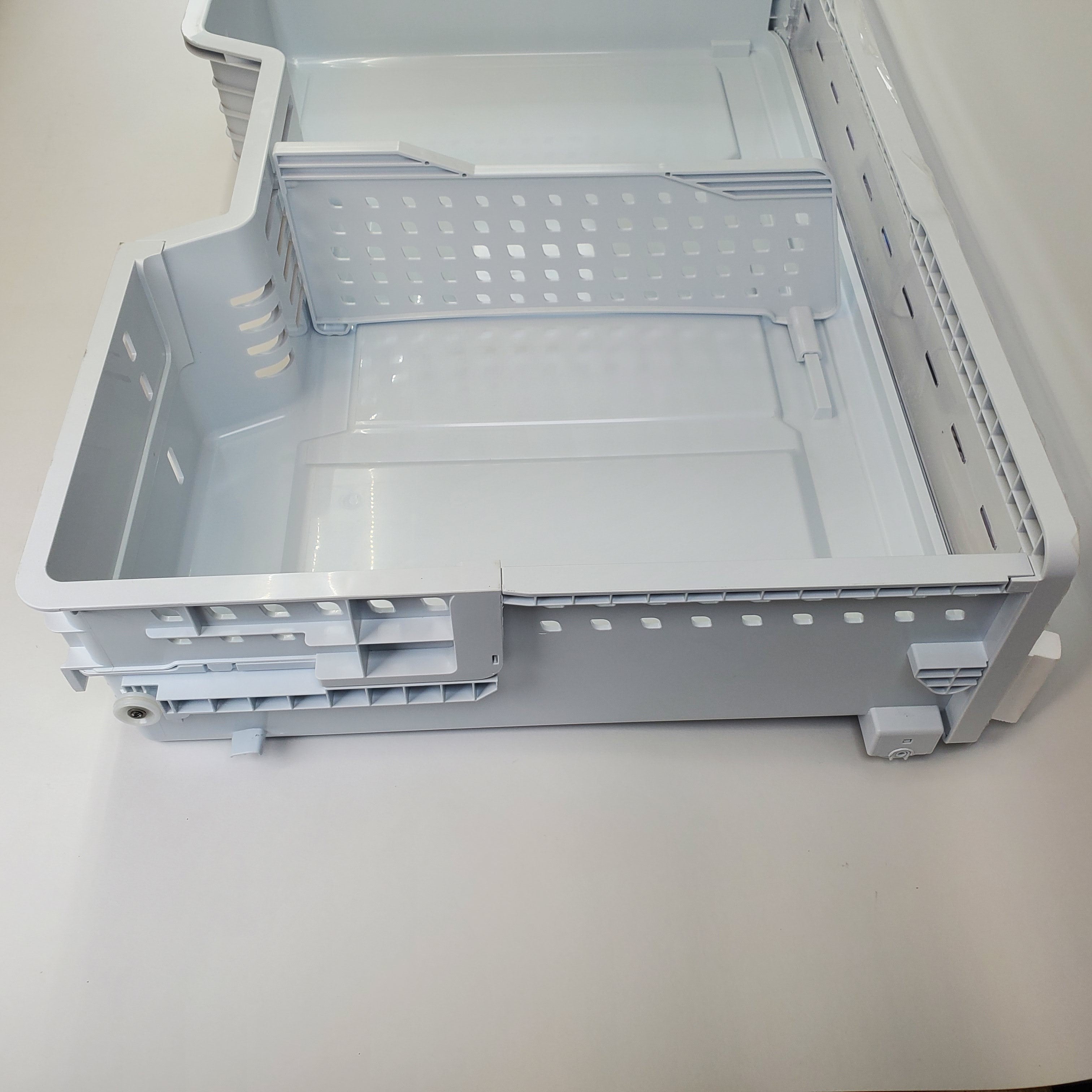 WR32X26451 Upper freezer drawer GE Refrigerator & Freezer Drawers / Cr